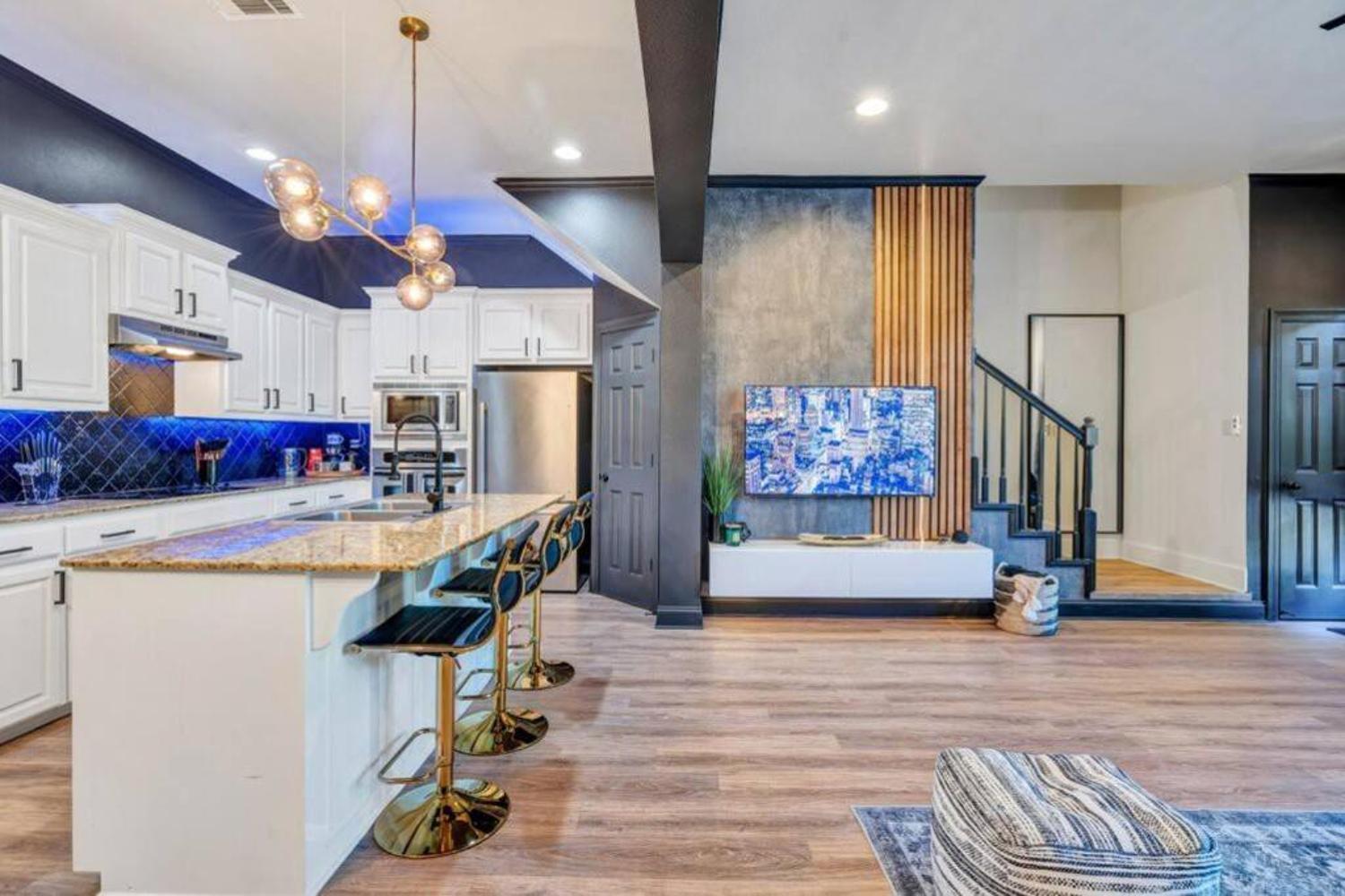 Stylish & Romantic Home, Long-Term Friendly, King Baton Rouge Exterior photo